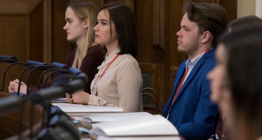 10.B klases skolniece Viktorija RATKEVIČA piedalās 8. Jauniešu Saeimā