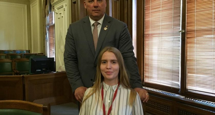 ATV skolniece Viktorija Maksimova uzvar eseju konkursā skolu jauniešiem „4. maijs. Ko man nozīmē neatkarība”