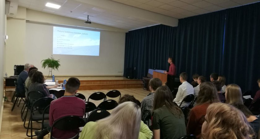 ATV skolēni aizstāv savus pētījumus ZPD konferencē