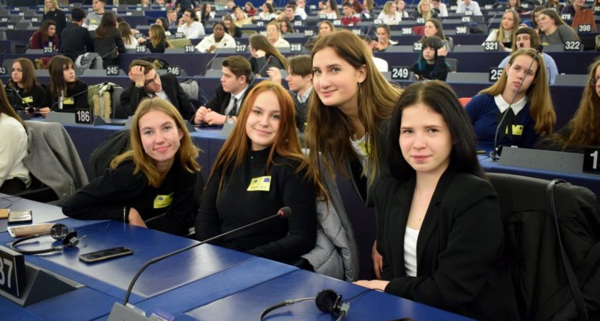 Austrumlatvijas Tehnoloģiju vidusskolas EPVS komanda Euroscolā
