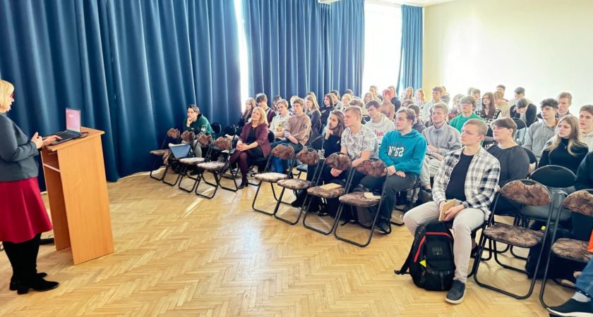 ATV apmeklē Latvijas Sabiedrisko mediju ombuds A.Rožukalne