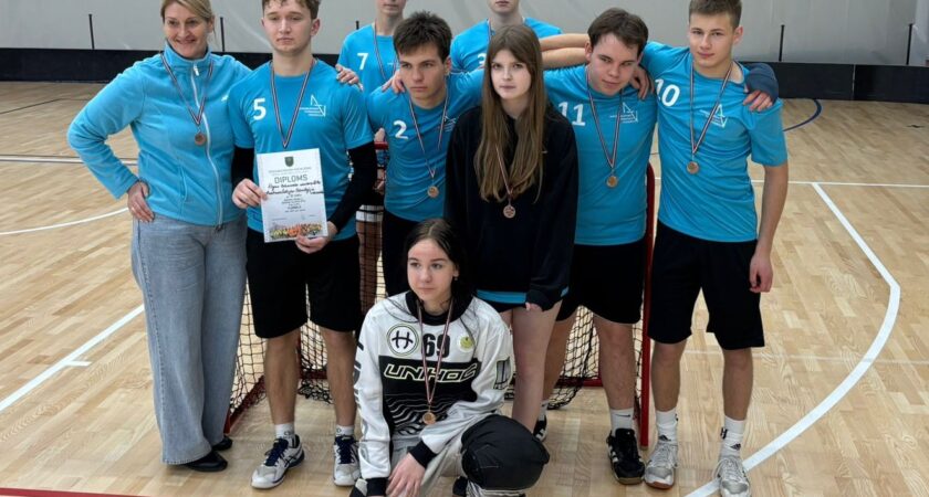 RTU ATV komanda izcīna 3. vietu florbola turnīrā