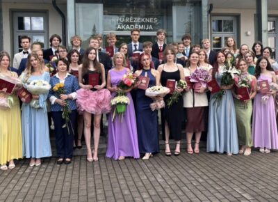 RTU Austrumlatvijas Tehnoloģiju vidusskola svin 10. izlaidumu